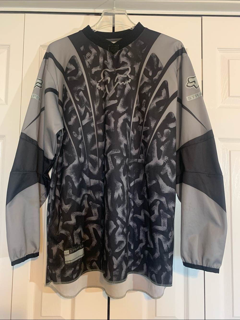 Fox Men’s Black and Gray Jersey